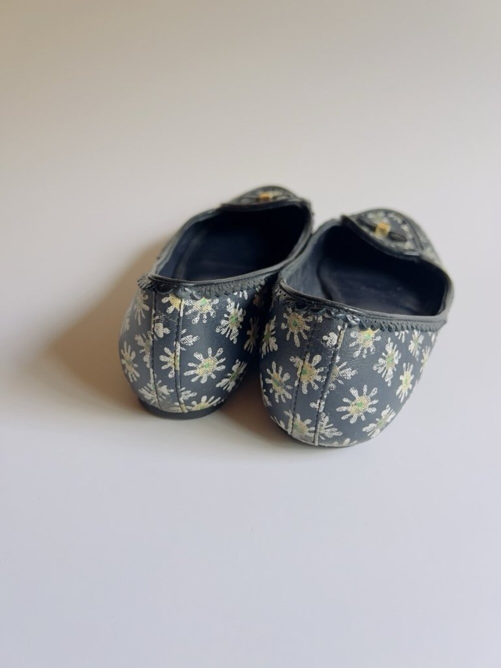 Tory Burch Reva Floral Print Ballet Flats Daisy Leather Size 8 M Rare - Picture 2 of 11